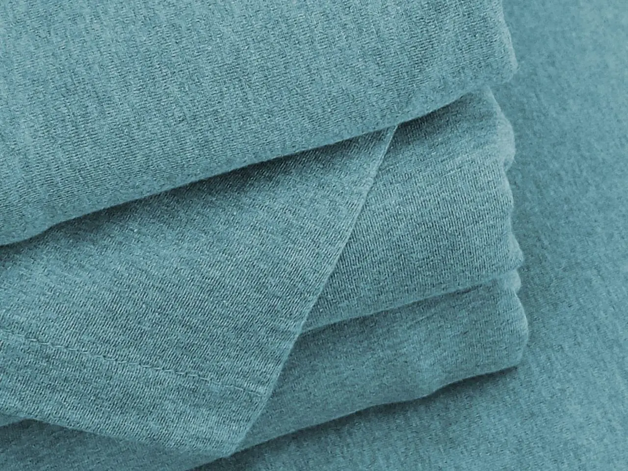 Detalle de piqués y franelas fabricada por FOURTEX SAS